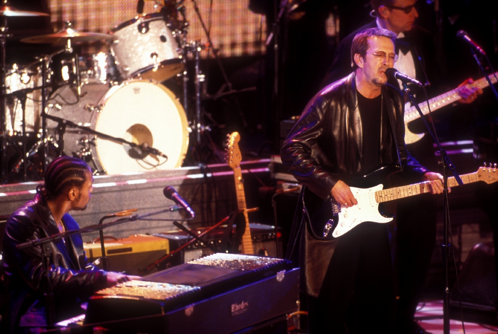 129 D'Angelo Clapton Hall of Fame GS.jpg