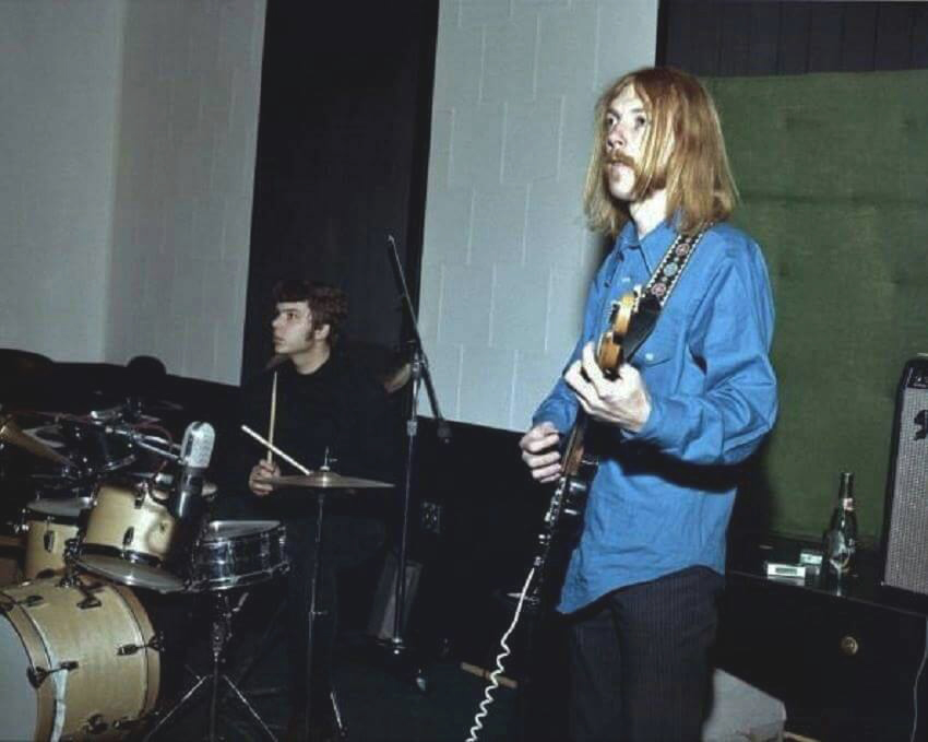 Duane Allman & Johnny Sandlin.jpg