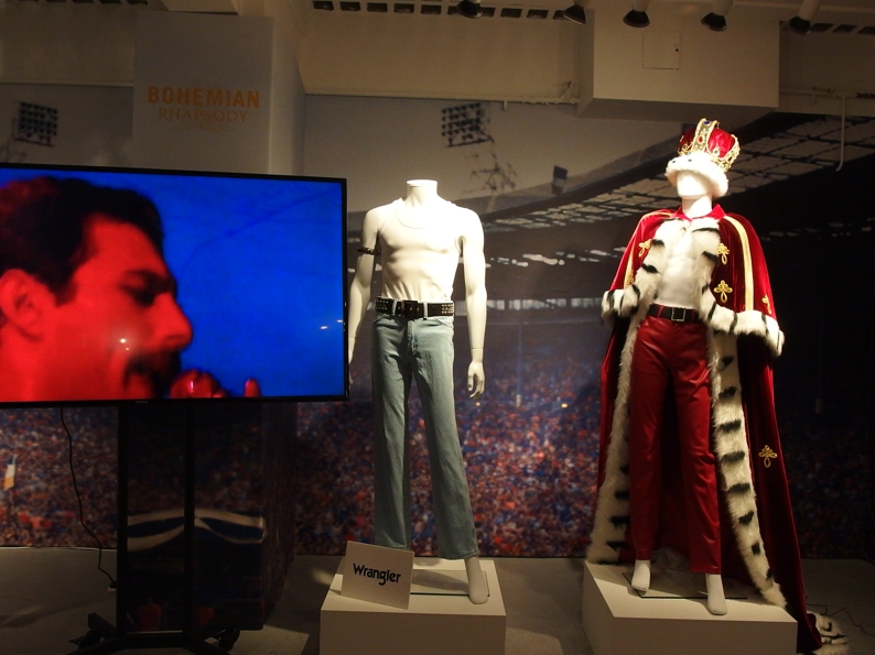 PB302209.jpg