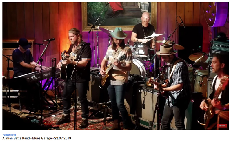 ABB 2019 Hannover Blues Garage.jpg