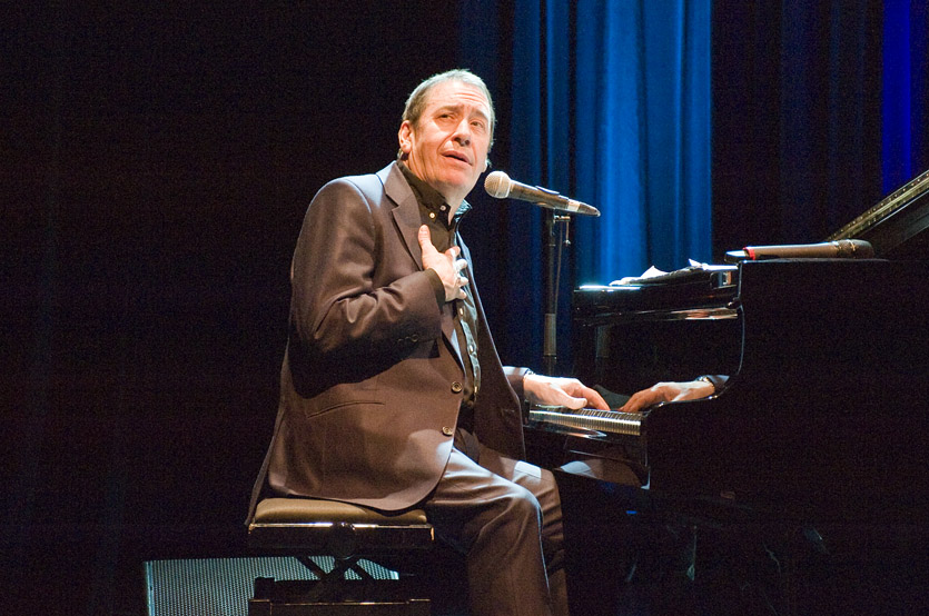 Jools Holland.jpg