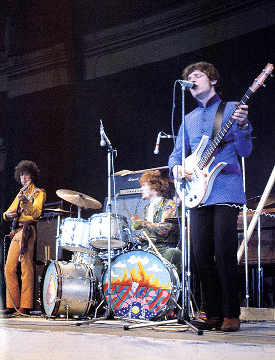 1967 Cream Paris Palais de Sports.jpg